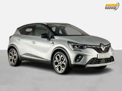 Używany Renault Captur Techno 143 KM (105 kW) 2023 Szary SUV
