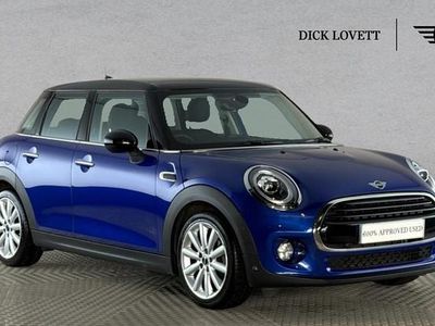 Used Mini Cooper Classic 134 HP (98 kW) 2018 Blue Hatchback