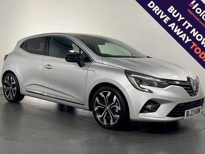 Silver Used 2023 Renault Clio V Techno Hatchback | £15,285 (Good price)