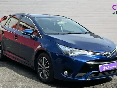 Used Toyota Avensis Business Edition 147 HP (108 kW) 2017 Blue