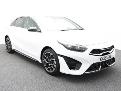 Używany Kia Ceed GT-Line 138 KM (101 kW) 2025 Biały Hatchback