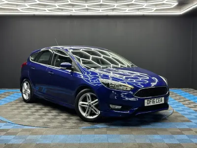 Used Ford Focus Zetec 2016 Blue Hatchback