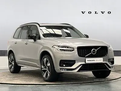 Begagnad Volvo XC90 Plus 2023 Silver SUV