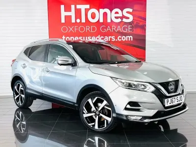 Used Nissan Qashqai Tekna+ 115 HP (84 kW) 2017 Silver SUV