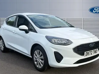 Używany Ford Fiesta Trend 101 KM (74 kW) 2022 Biały Hatchback