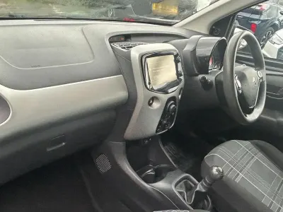Używany Peugeot 108 Active 67 KM (49 kW) 2017 Czarny