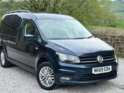 Usado VW Caddy Life 2020 Azul Monovolume
