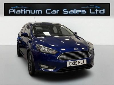 Usado Ford Focus Titanium 115 HP (84 kW) 2015 Azul Carrinha