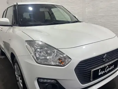 Usado Suzuki Swift SZ3 90 HP (66 kW) 2019 Branco Citadino