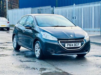 Black Used 2014 Peugeot 208 Access Hatchback | £2,495 (Fair price)