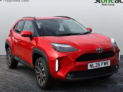 Used Toyota Yaris Cross Design 116 HP (85 kW) 2026 Red SUV