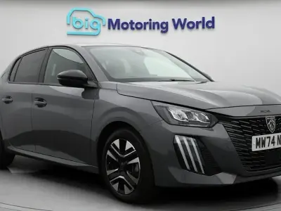 Used Peugeot 208 Allure 101 HP (74 kW) 2024 Grey Hatchback