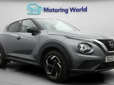 Used Nissan Juke N-Connecta 114 HP (83 kW) 2023 Grey SUV