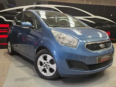 Used Kia Venga 89 HP (65 kW) 2012 Blue Hatchback