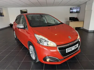 Used Peugeot 208 Allure 2017 Orange Hatchback