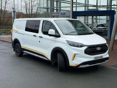 Used Ford Transit Custom 170 HP (125 kW) 2025 Frozen white Van