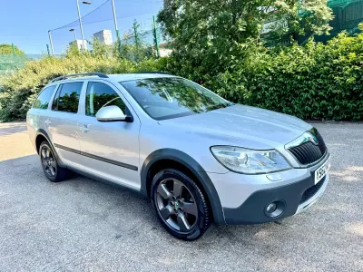 Used Skoda Octavia Scout 4x4 184 HP (135 kW) 2013 Silver Estate