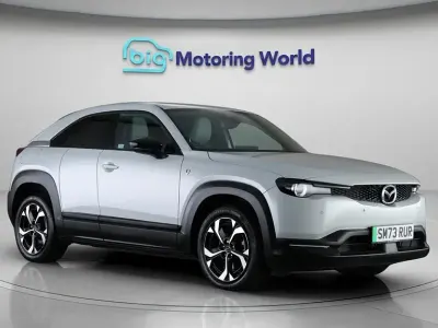 Begagnad Mazda MX30 Exclusive-Line 170 HK (125 kW) 2023 Silver SUV