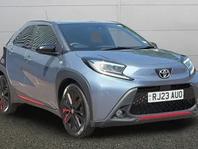 Used Toyota Aygo X 72 HP (52 kW) 2023 Grey SUV