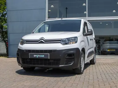 Used Citroën Berlingo 99 HP (72 kW) 2023 White MPV