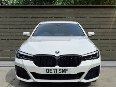 Begagnad BMW 530e M Sport 292 HK (214 kW) 2022 Vit Sedan