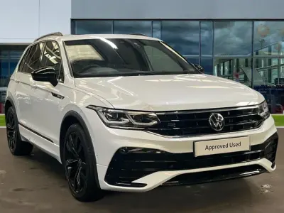 Used VW Tiguan Comfortline 150 HP (110 kW) 2024 Oryx white premium motherofpearl SUV
