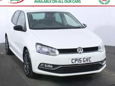 Used VW Polo Design 90 HP (66 kW) 2015 White Hatchback