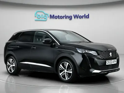 Used Peugeot 3008 Allure 300 HP (220 kW) 2022 Black SUV