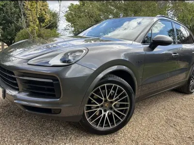 Used Porsche Cayenne S E-Hybrid 455 HP (334 kW) 2020 SUV