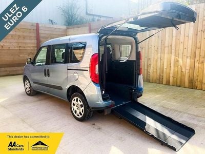 Used Fiat Doblò 95 HP (69 kW) 2019 Blue MPV