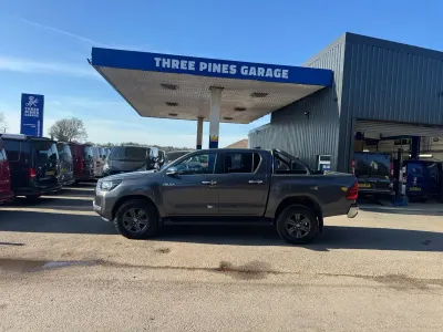 Używany Toyota HiLux 150 KM (110 kW) 2022 Szary Pickup