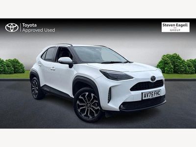 Used Toyota Yaris Hybrid Design 2025 White Hatchback