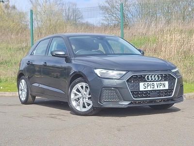 Usado Audi A1 Sport 116 HP (85 kW) 2019 Cinzento SUV