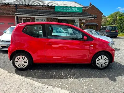 Używany VW up! move up! 60 KM (44 kW) 2013 Czerwony Hatchback