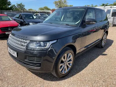 Used Land Rover Range Rover Vogue SE 306 HP (225 kW) 2016 Grey SUV