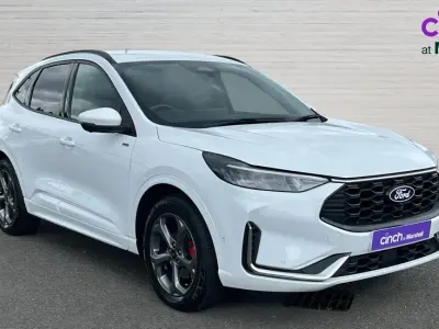 Used Ford Kuga ST-Line 243 HP (178 kW) 2024 White SUV
