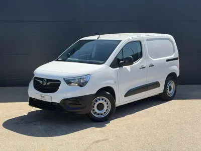 Used Vauxhall Combo 50 kW (68 HP) 2022 White MPV