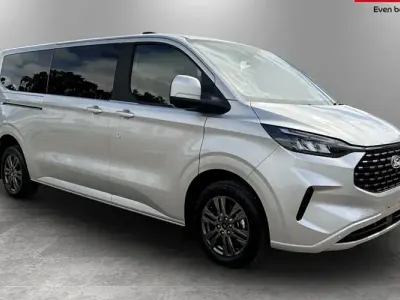 New Ford Tourneo Titanium 170 HP (125 kW) 2026 MPV