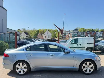 Usado Jaguar XF Luxury 2009 Azul Sedan