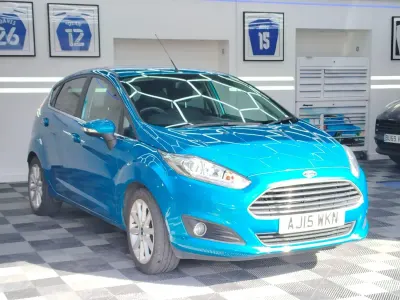 Used Ford Fiesta Titanium 98 HP (72 kW) 2015 Blue Hatchback