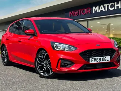 Used Ford Focus ST-Line X 2018 Red Hatchback