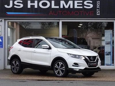White Used 2020 Nissan Qashqai N-Connecta SUV | £10,990 (Fair price)