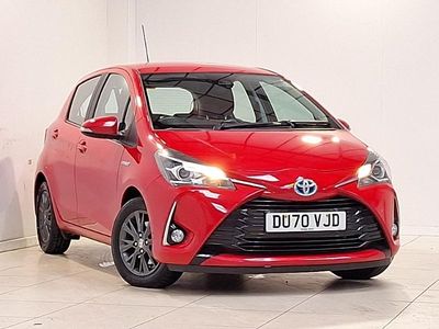 Used Toyota Yaris Hybrid 100 HP (73 kW) 2020 Red Hatchback