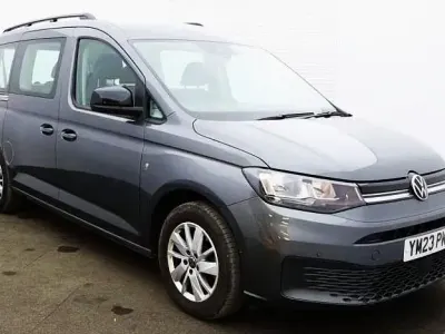 Begagnad VW Caddy Maxi Life 122 HK (89 kW) 2023 Grå Minibuss