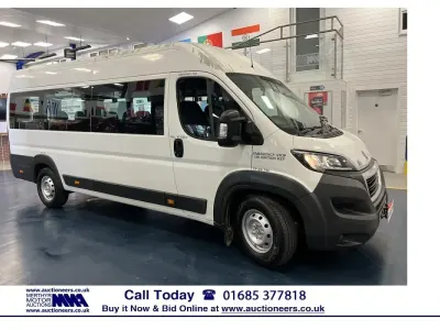 Used Peugeot Boxer Access 130 HP (95 kW) 2015 White Van