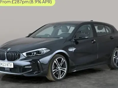 Usado BMW 118 M Sport 136 HP (100 kW) 2023 Preto Citadino