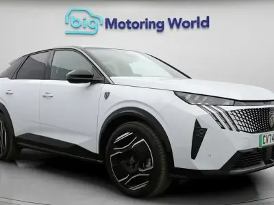 Used Peugeot e-3008