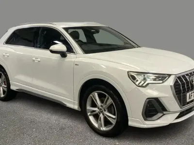 Begagnad Audi Q3 S-Line 150 HK (110 kW) 2020 Vit SUV