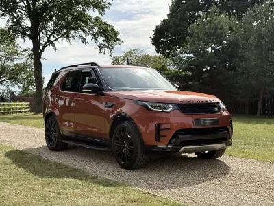 Used Land Rover Discovery Landmark 306 HP (225 kW) 2020 Orange SUV