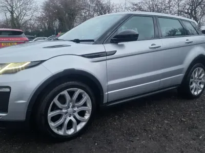 Begagnad Land Rover Range Rover evoque HSE Dynamic 180 HK (132 kW) 2018 Silver Kombi